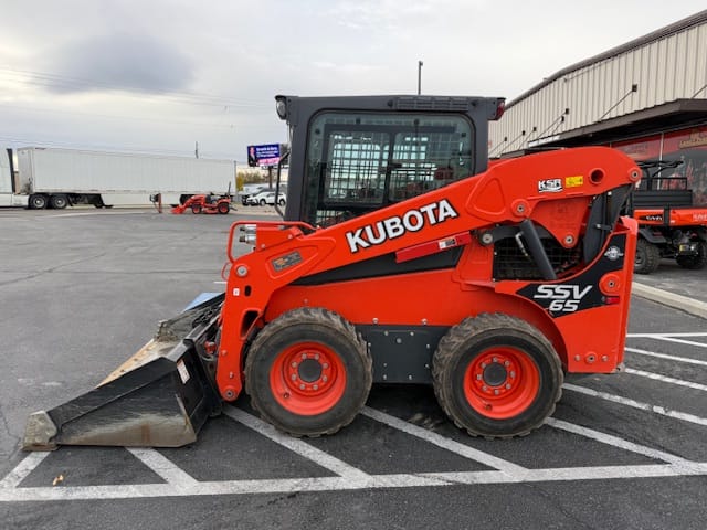 2019 KUBOTA SSV65PHFRC SKIDSTEER